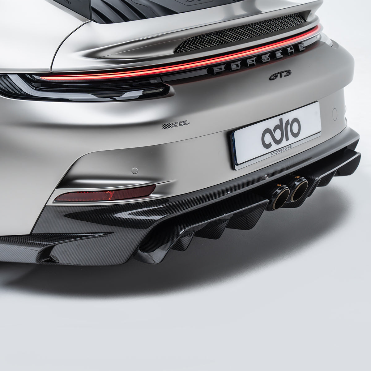 Faldon trasero ADRO para Porsche 992.1 GT3