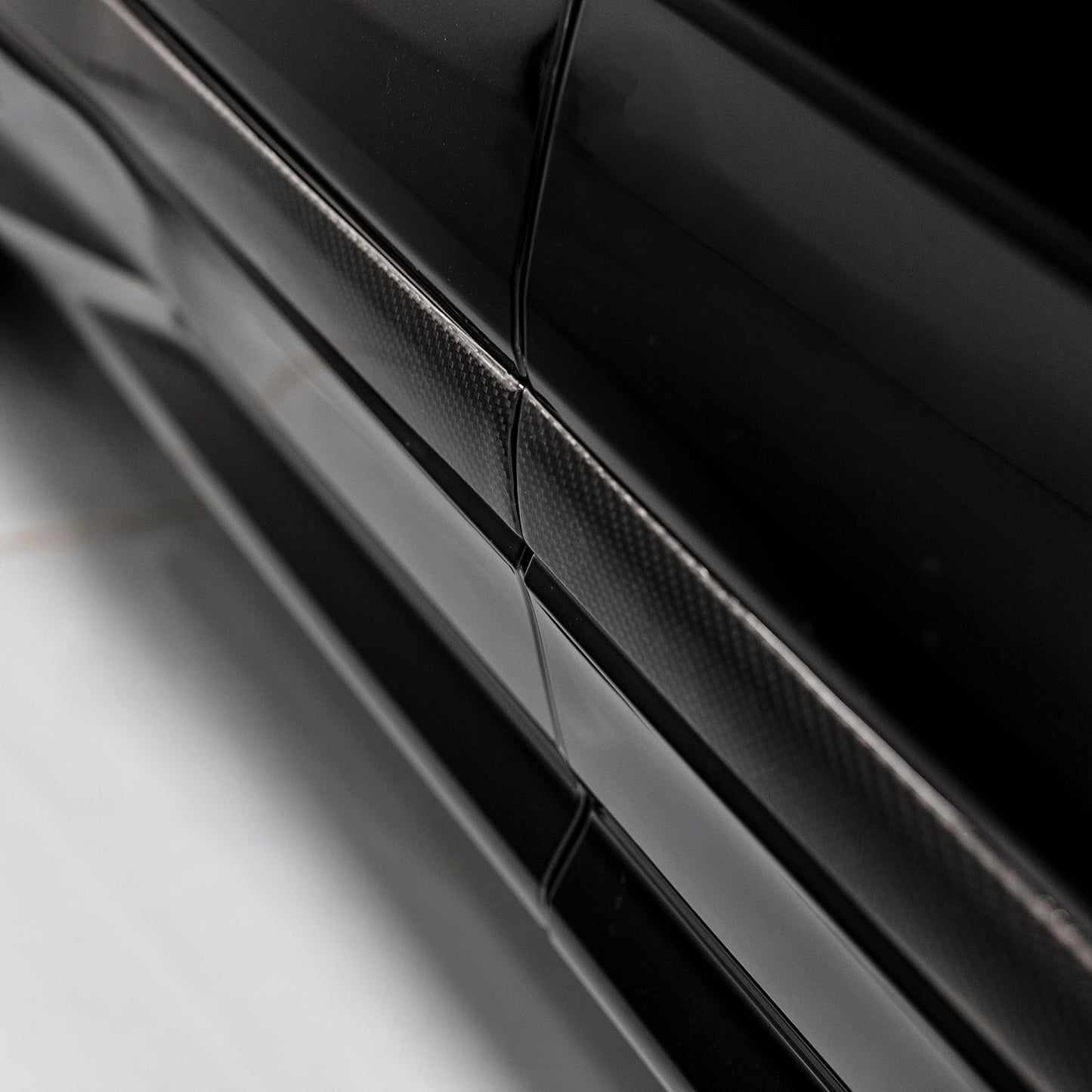 Añadido de taloneras en carbono para Lamborghini Urus - Urban Design