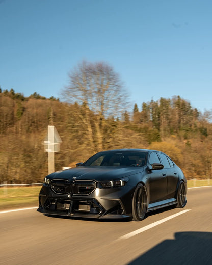 Kit completo en carbono para BMW M5 G90 - CT DESIGN